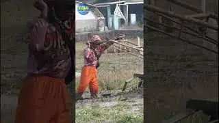 Awas selip di pojokan sawah agak dalam 
