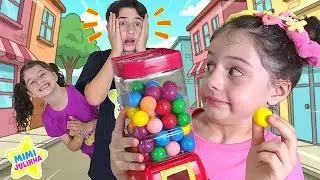 Mimi Julinha a Máquina de chicletes e os bebês