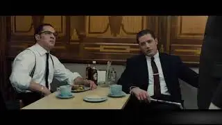 Ронни, стоп! Не-не-не... Не надо. Уведите отсюда нахрен этого дебила.