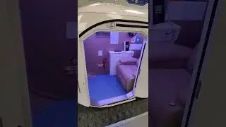 Капсулы для сна в китайском аэропорту