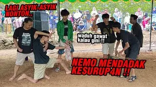 Parah !! Lagi asyik nonton jathilan tiba-tiba Nemo..