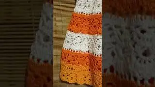 Детское вязаное платье, крючком
