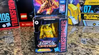 Core class Cheetor unboxing and transforming