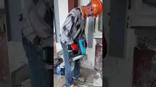 🦸🏻‍♂️Супер монтажники👷🏻‍♂️ Теплых полов и обогрева кровли♨️🔌 #теплыйпол #обогрев  #греющийкабель