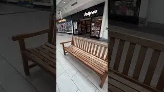 Как выглядят мемориальные скамейки в Англии и кто за них платит.