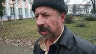 Выселяют из дома!