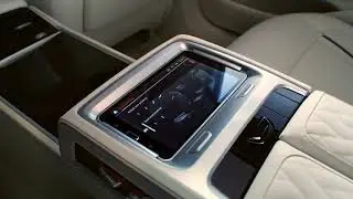 A space to let off steam. The new BMW 7 Series Sedan.