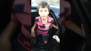 crianças brigando dentro do Uber no trânsito de Macaé viraliza na internet assustador e emocionante