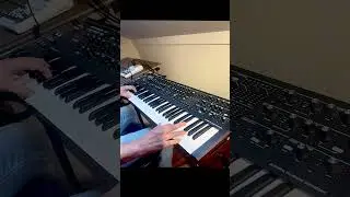 Novation Summit Valerie Synth Solo (Steve Winwood)
