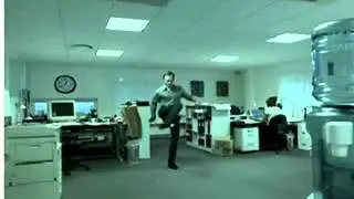 Офисный футбол.Виртуозно)))