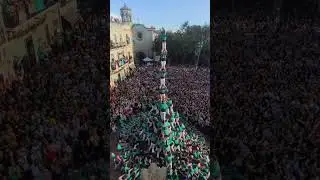Кастель — живая башня, построенная во время фестивалей в Каталонии.