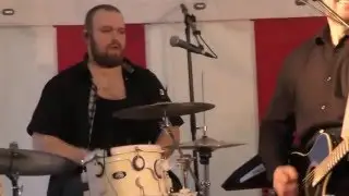 MÅSKE KU' VI MED DANDANELL AND THE FAR OUT BOYS