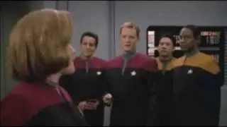 Star Trek Voyager - Here Come The Girls