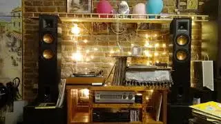 Слушаем акустику  Klipsch