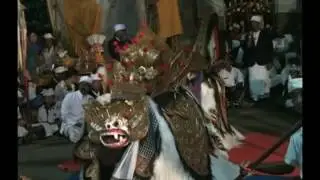 Ratu Gede Sakti Petiga mesolah ring jabe sisi Pura kahyangan Puseh