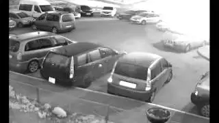 пожар во дворе 3 05 2017, сама новость https://auto.tut.by/news/accidents/541800.html