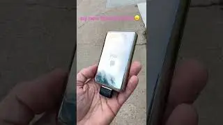 why is this iPod upside down?  (rare Apple factory misprint/error)