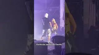 Jelena Karleuša se nudi Devitu, može mama da mu bude