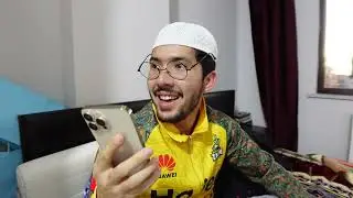 Muslim buys iPhone 14 pro max
