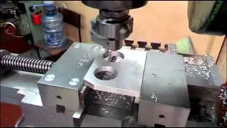 Черновая расточка отверстия на фрезерном станке