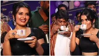 Bigg Boss Priyanka Jain Tasting Irani chai | Tasty Teja | Irani Nawabs Kondapur Branch
