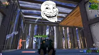 Trolowanie graczy choinką  w fortnite challenge