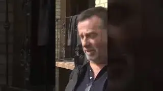 военные ВСУ выгнали людей из подвала школы.