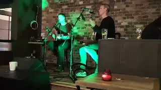 Fiach O'Connor & Garry O'Meara/Love will tear us apart @ The Giddy Dolphin