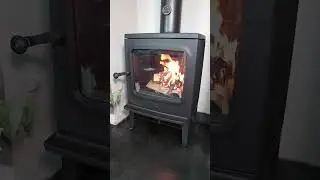 Jotul F205 short #stove #stoveburner #fireplace