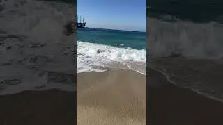 Завораживающие волны Средиземного моря 