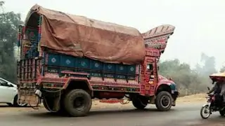 Truck Markeet I Trucks Dumper Markeet Sargodha I Qamar Tv I Sargodha Trucks Dumpers
