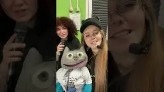 Чревовещатель читает рэп под живую музыку 
