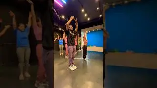 #pardesiyayesachhaipiya