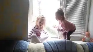 Мы танцуем и поем)     We dance and sing)