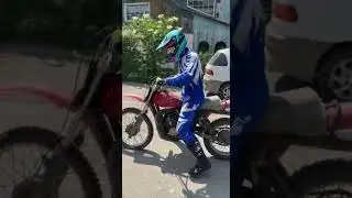 CZ 250 Сын тренируется...