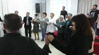Ενωση Ποντίων Περιστερίου - Χορός μετά τα εγκαίνια στη νέα αίθουσα της Ενωσης