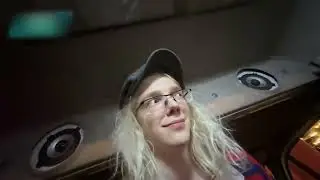 А девушка у вас русская?