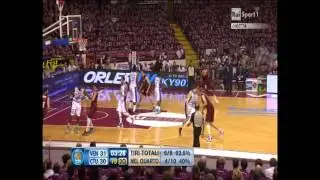 Pietro Aradori in Reyer Venezia - Cantù (Playoff Gara 1)