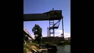 Прыжок с высокого эливатора
