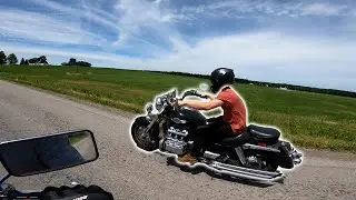 Honda Valkyrie vs Yamaha Maxim