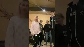малышка в зале💦