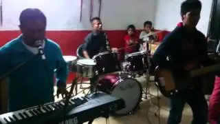 EL COMPADRE Y SU GRUPO HEROES DE LA SIERRA DE LA REVOLUCION. CHILCHOTLA