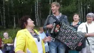 Игорь Шипков  поёт и шутит в Удельном парке