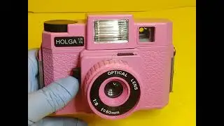 Holga 120 FN 60mm Lens Pink