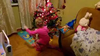 В Наступающий Новый Год со сказочным человечком лизуном!)))