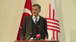 BAKAN SELÇUK, EĞİTİM FAKÜLTESİ DEKANLARIYLA BİR ARAYA GELDİ