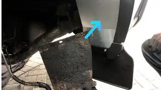 Land Rover Discovery 2 TD5 How To Replace Rusty Corroded Rear Mud Flap Brackets 