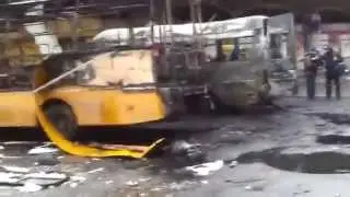 Донецк  автостанция после обстрела, погибли люди 11 02 2015