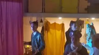 Танец к спектаклю