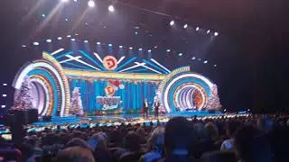 Как Актеры Дизель Шоу, приветствовались со зрителями 4 декабря 2021 года